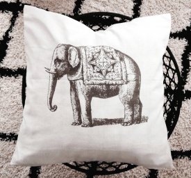 Snygg kudde Elephant Print från PB Home