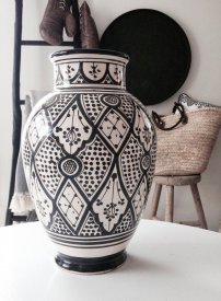 rna/Vas i traditionellt mönster från Rif