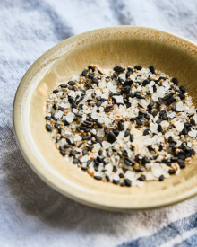 Saltkvarn, Havssalt vitlök och ingefära, svart sesam, Nicolas Vahé