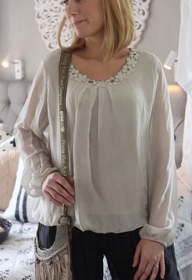 Silk flower blouse, sand, Agency M