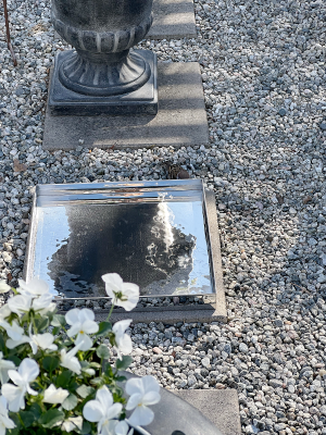 Vattenbad, vattenspegel silver kvadrat